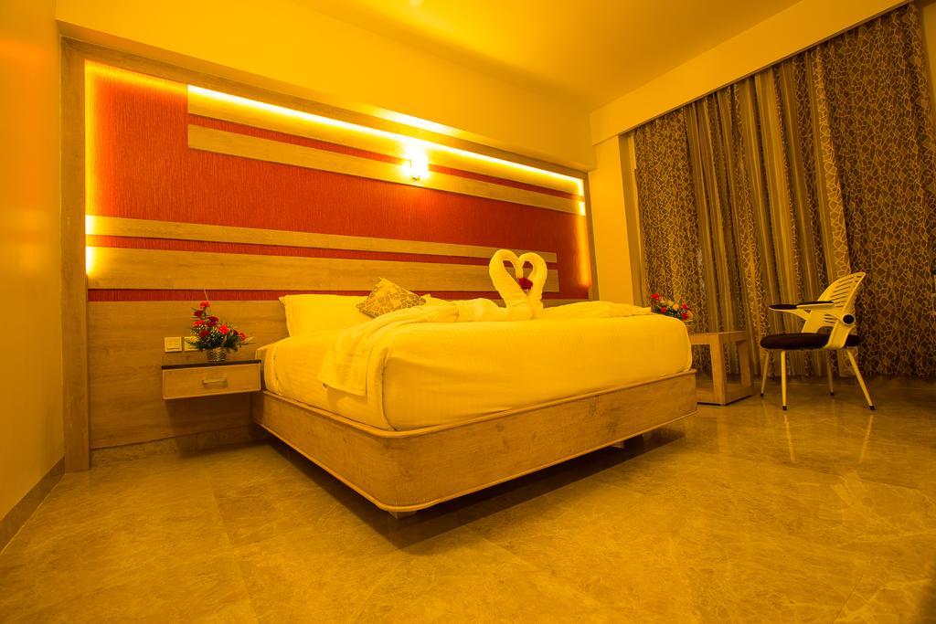 Hotel Radha Prasad Ероде Номер фото