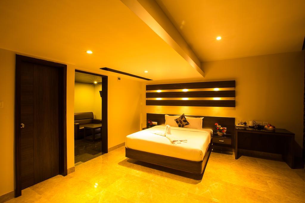 Hotel Radha Prasad Ероде Номер фото