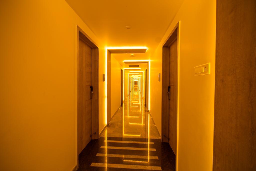 Hotel Radha Prasad Ероде Екстер'єр фото